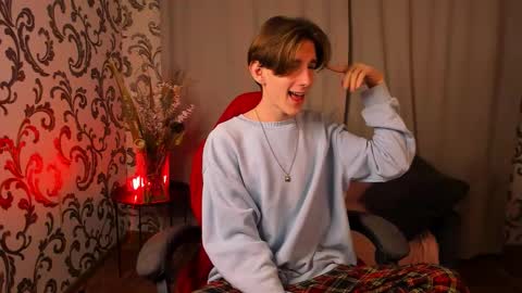 Snapshot of ted_lunn chatting on 12/01/25, 06:46 Ted online show from 12/01/25, 06:46