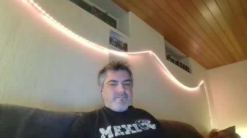 Peter online show from 02/11/25, 12:17