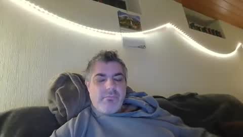 Peter online show from 10/13/25, 10:43