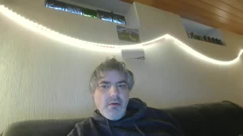 Peter online show from 01/12/26, 03:28