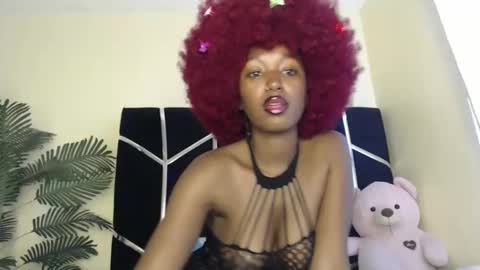 Snapshot of teelouh chatting on 03/29/26, 09:42 Kittie online show from 03/29/26, 09:42