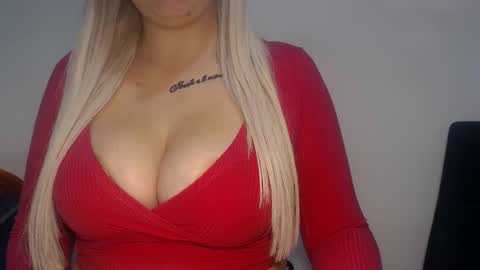 Teeyara  online show from 10/25/25, 07:27