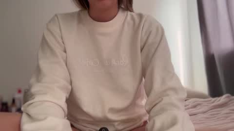 Amy No penetration Virgiin giirl online show from 12/16/25, 02:33