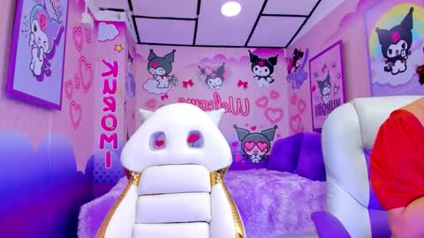 Snapshot of tefi_meow chatting on 09/11/25, 12:27 Stefani  online show from 09/11/25, 12:27