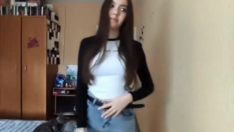 Kimi online show from 12/02/25, 11:15