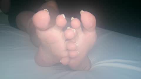 Viv West online show from 09/25/25, 02:48