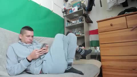 Virg Lszl online show from 10/27/25, 10:52