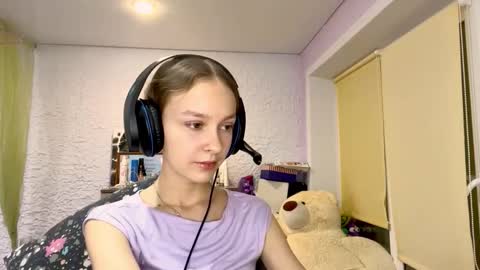 Snapshot of temekavicknair chatting on 10/25/25, 03:51 Tammy online show from 10/25/25, 03:51