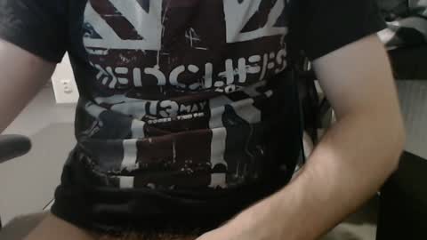 Snapshot of temeteus chatting on 01/05/25, 01:35 Temeteus online show from 01/05/25, 01:35