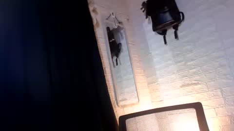 Snapshot of tempting_jon chatting on 11/02/25, 05:15 tempting_jon online show from 11/02/25, 05:15