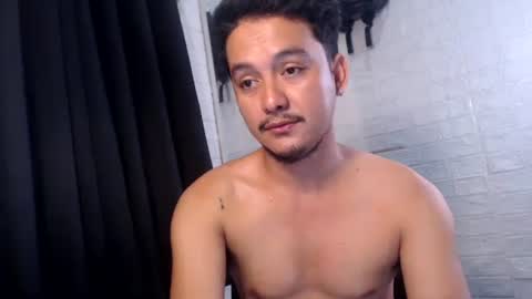 Snapshot of tempting_jon chatting on 11/14/25, 08:35 tempting_jon online show from 11/14/25, 08:35