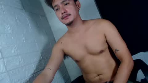 Snapshot of tempting_jon chatting on 02/15/26, 08:13 tempting_jon online show from 02/15/26, 08:13