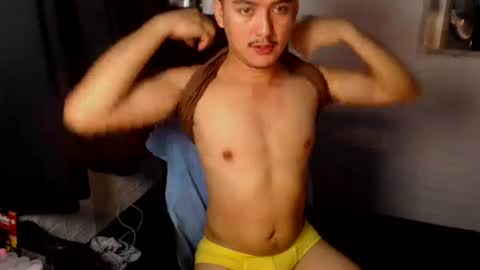 Snapshot of tempting_jon chatting on 04/26/26, 03:48 tempting_jon online show from 04/26/26, 03:48