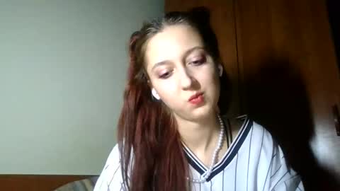 Snapshot of temptingvision chatting on 03/12/25, 09:24 temptingvision online show from 03/12/25, 09:24