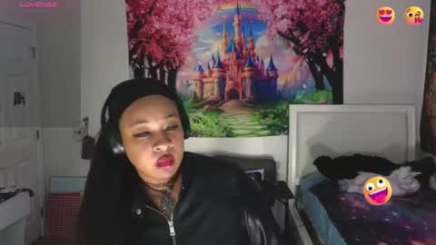 Gaia online show from 12/01/24, 07:03