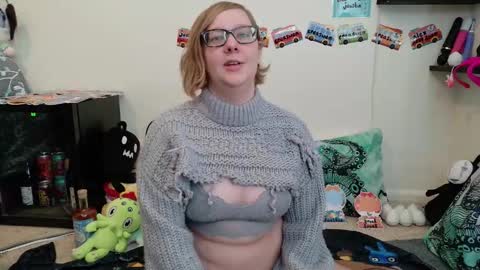 Snapshot of ten_tickle_pixie chatting on 01/07/26, 07:16 Pixie and Tentacle Overlord online show from 01/07/26, 07:16