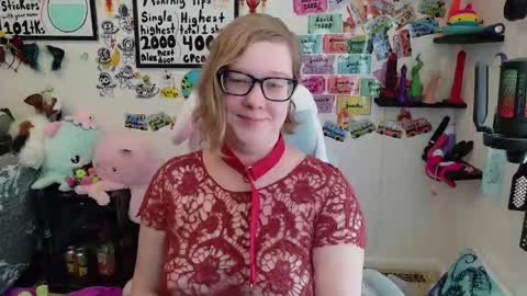 Snapshot of ten_tickle_pixie chatting on 03/11/26, 06:25 Pixie and Tentacle Overlord online show from 03/11/26, 06:25