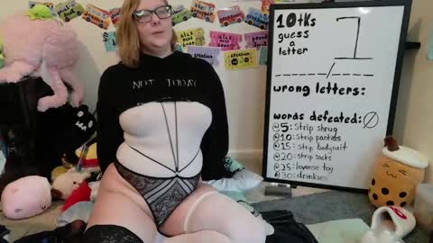 Pixie and Tentacle Overlord online show from 05/07/26, 06:24