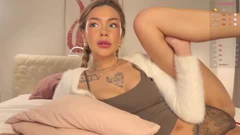 Snapshot of tenderiris chatting on 10/24/25, 02:30 tenderiris online show from 10/24/25, 02:30