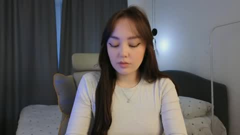 Mia online show from 04/24/26, 01:13