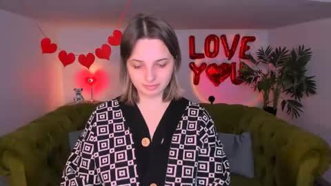 Snapshot of tendermeow chatting on 03/18/26, 01:36 Lisa online show from 03/18/26, 01:36