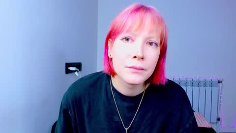 Kira online show from 10/10/25, 03:49