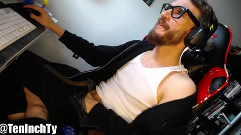 Ty online show from 04/26/26, 07:33