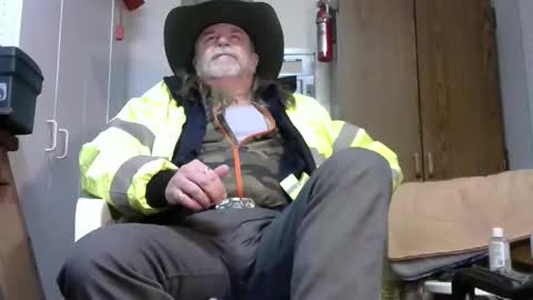 Snapshot of tennredneck chatting on 02/14/26, 06:54 Tennredneck online show from 02/14/26, 06:54