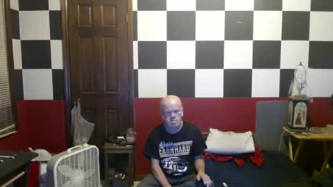 terdy2366 online show from 01/02/25, 11:27