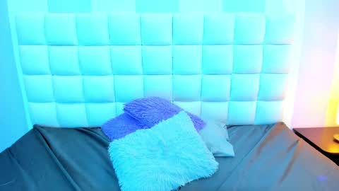 Teresa online show from 09/30/25, 02:22