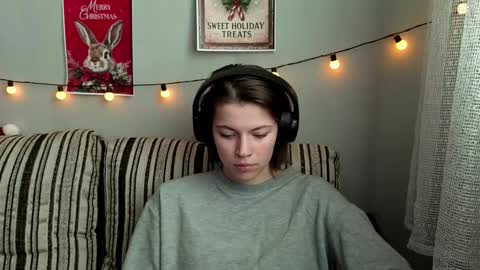 Snapshot of terranaufzinger chatting on 01/18/26, 07:34 Anny Simpson online show from 01/18/26, 07:34