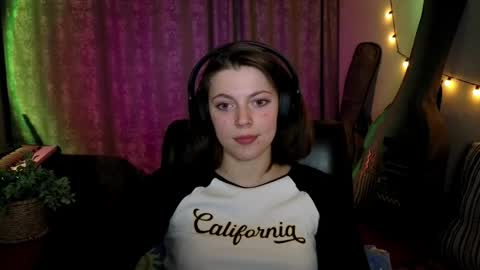 Snapshot of terranaufzinger chatting on 03/02/26, 08:37 Anny Simpson online show from 03/02/26, 08:37
