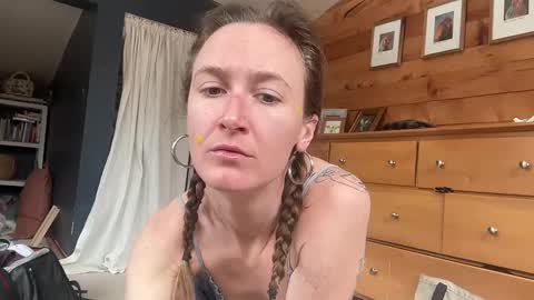 Snapshot of terraworship chatting on 03/04/25, 05:34 Terra Worship Findomme online show from 03/04/25, 05:34