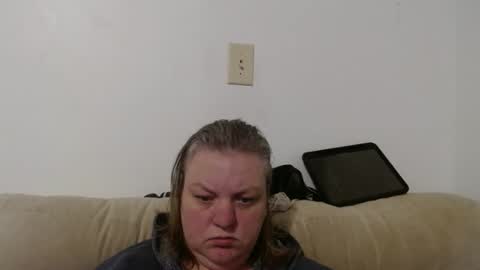 terriann111 online show from 12/01/25, 12:59