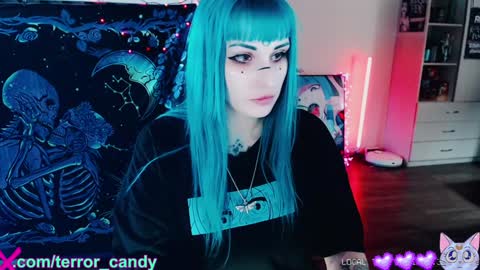 Snapshot of terror_candy chatting on 01/18/25, 08:20 CRY BABY online show from 01/18/25, 08:20