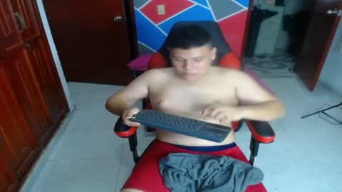 Snapshot of terryy_hot chatting on 04/17/26, 05:21 terryy_hot online show from 04/17/26, 05:21