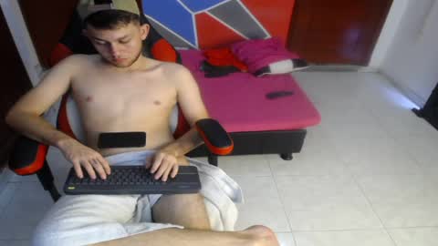 Snapshot of terryy_hot chatting on 04/22/26, 07:26 terryy_hot online show from 04/22/26, 07:26