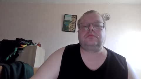 Snapshot of tervetuleksi chatting on 04/10/26, 03:28 tervetuleksi online show from 04/10/26, 03:28