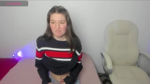 Snapshot of tesa_cute chatting on 01/16/26, 03:32 tesa online show from 01/16/26, 03:32