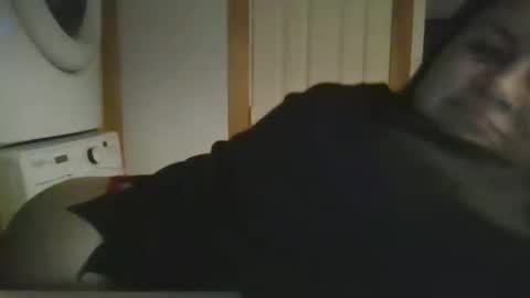 Snapshot of tesla1414 chatting on 11/01/25, 02:57 TESLAA online show from 11/01/25, 02:57