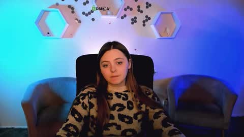 tessa_tea online show from 12/01/25, 11:04