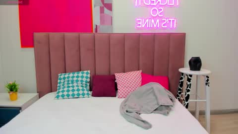 Tessa 3 online show from 10/20/25, 01:28