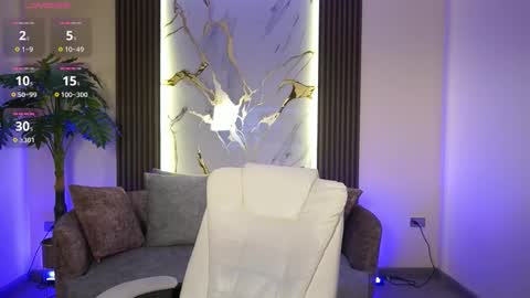 Snapshot of tessaafox chatting on 11/07/25, 11:32 Tessa Fox online show from 11/07/25, 11:32