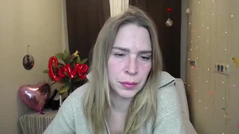 Snapshot of tessadaybreak chatting on 02/15/25, 05:07 tessadaybreak online show from 02/15/25, 05:07