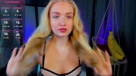 Snapshot of tessahamilton chatting on 02/10/26, 01:04 TessaHamilton online show from 02/10/26, 01:04