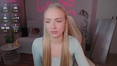 Snapshot of tessahamilton chatting on 03/01/26, 08:05 TessaHamilton online show from 03/01/26, 08:05