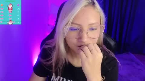 Tessy online show from 12/19/24, 08:34