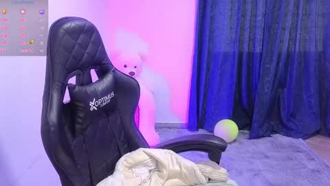 Tessy online show from 01/16/25, 01:25