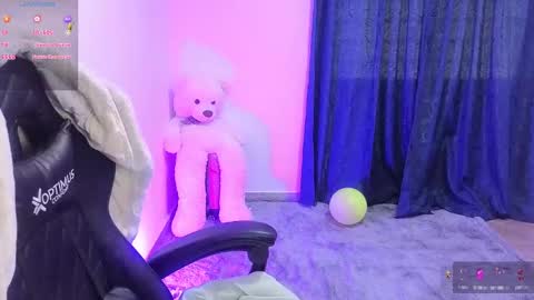 Tessy online show from 01/17/25, 02:50