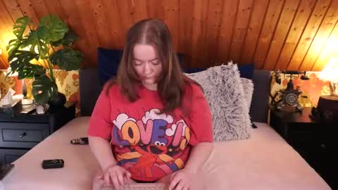 Tessa online show from 11/22/25, 11:20